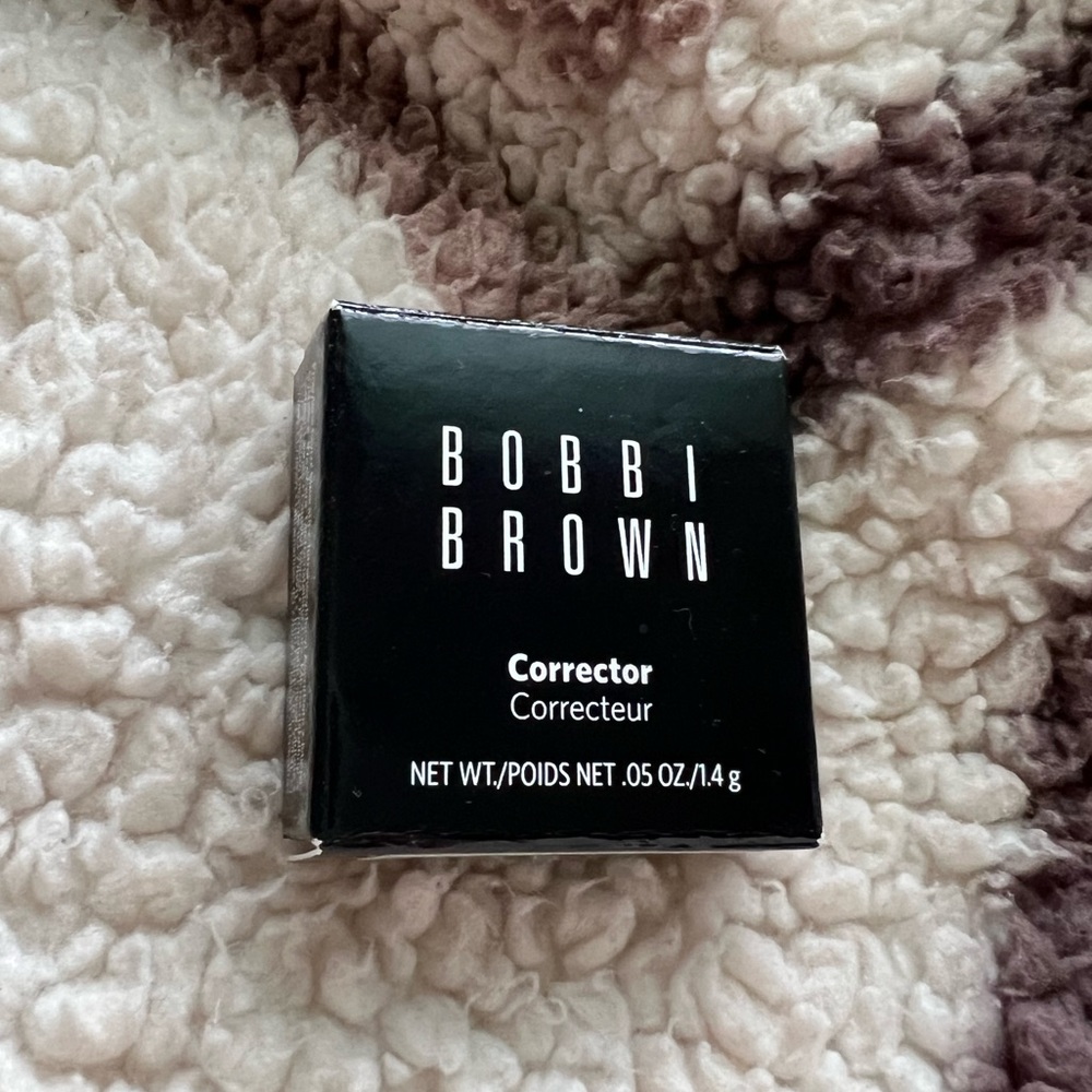 Bobbi Brown Under Eye Corrector - Shade Light Peach - Brand New